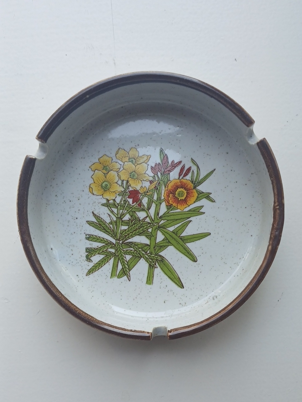 Vintage MCM Floral Ceramic Ashtray Made in JAPAN